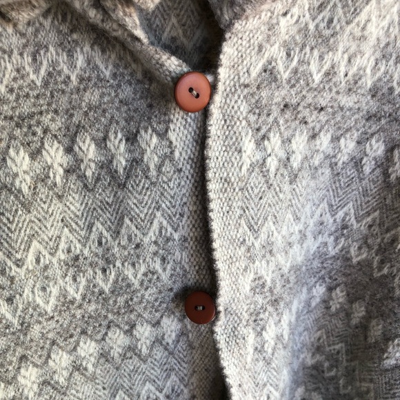 Wool Cropped Fringed Cape One Size Western, Bohemian - Picture 3 of 7